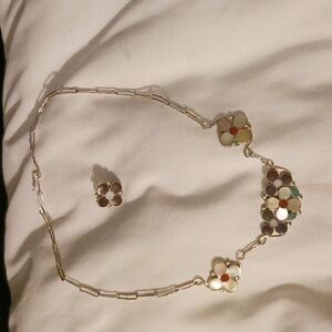 Beautuful vintage flowered Native American Zuni necklace and earring- like new